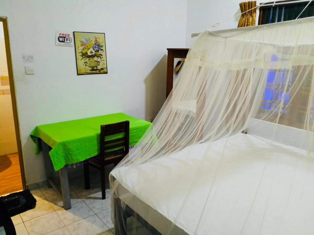 Hikkaduwa Family Inn Eksteriør billede